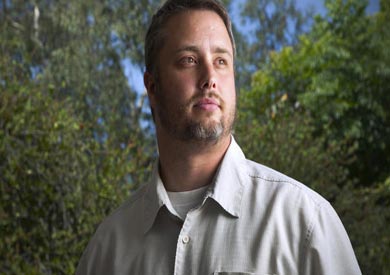 زعيم الانفصاليين في ولاية «كاليفورنيا»، «لويس مارينيللي»