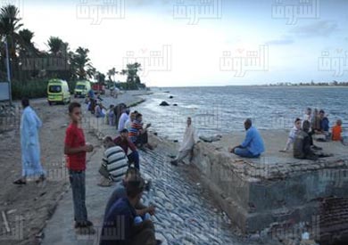 حادث غرق مركب هجرة غير شرعية في رشيد - تصوير: أميرة مرتضى