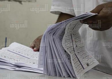 ارشيفية لعملية الفرز - تصوير: ابراهيم عزت
