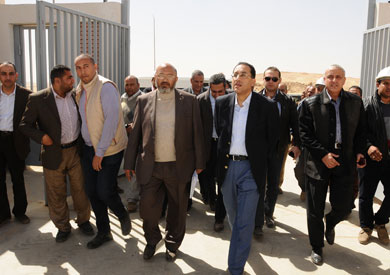 الدكتور مصطفى مدبولى وزير الإسكان والمرافق والمجتمعات العمرانية ارشيفية