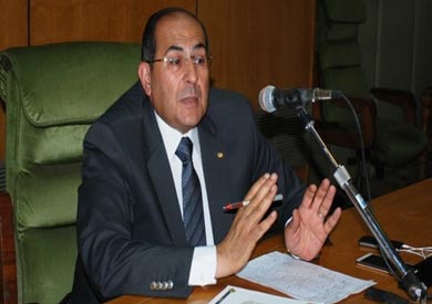 الدكتور أيمن عبد المنعم محافظ سوهاج