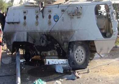 استشهاد ضابطين وإصابة 3 آخرين إثر انفجار عبوة ناسفة بمدرعة في العريش