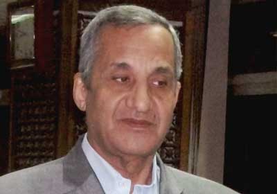 محمد عبد المنعم هاشم محافظ السويس