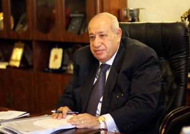 محمد أبو شادى وزير التموين