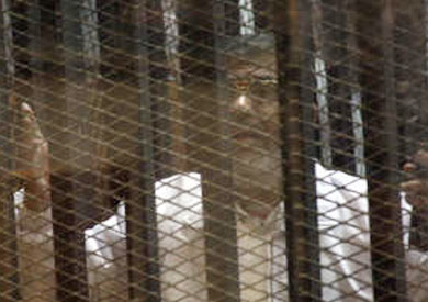 تأجيل محاكمة مرسي في قضية التخابر لـ29 سبتمبر-ارشيفية