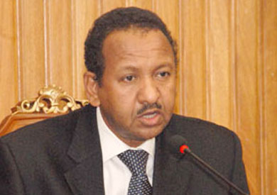 وزير المجلس الأعلى للاستثمار بالسودان مصطفى عثمان إسماعيل