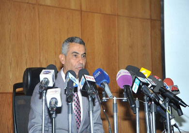 النقل: نمتلك حطام سكة حديد.. والقضبان عمرها يتخطى 100 عام وتعمل بالنظام اليدوي