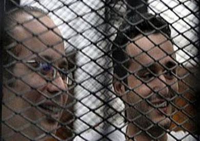 تأجيل معارضة «دومة وماهر وعادل» على حبسهم إلى 15 مايو