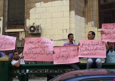 اعتصام العمال امام دار القضاء العالي - تصوير: سهام شواده