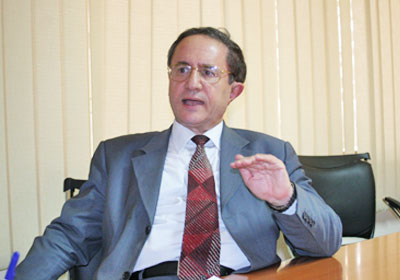 الدكتور أسامة الغزالي حرب، رئيس مجلس أمناء حزب المصريين الأحرار
