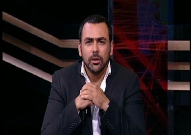 تأجيل التحقيق مع يوسف الحسيني في بلاغات «الزند» ضده لتغيبه