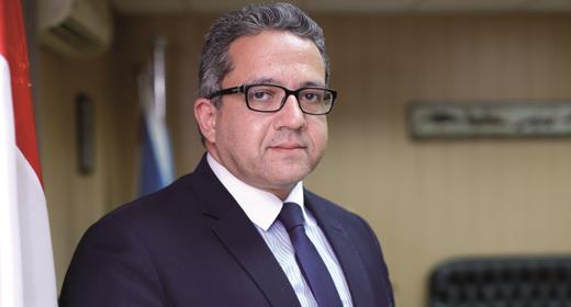 الدكتور خالد العناني وزير الاثار