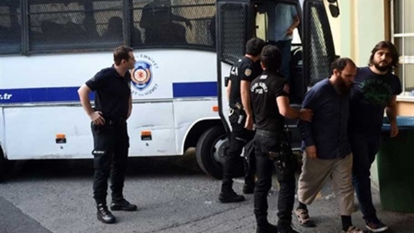 اعتقال 25 شخصا في تركيا للاشتباه بصلتهم بـ«جولن»