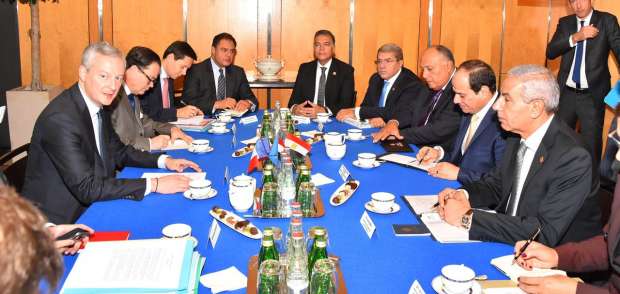 شاهد لحظة وصول «السيسي» لمقر وزارة الاقتصاد والمالية الفرنسية