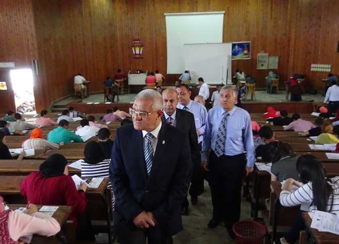 ضبط 140 حالة غش بجامعة المنيا حتى الآن