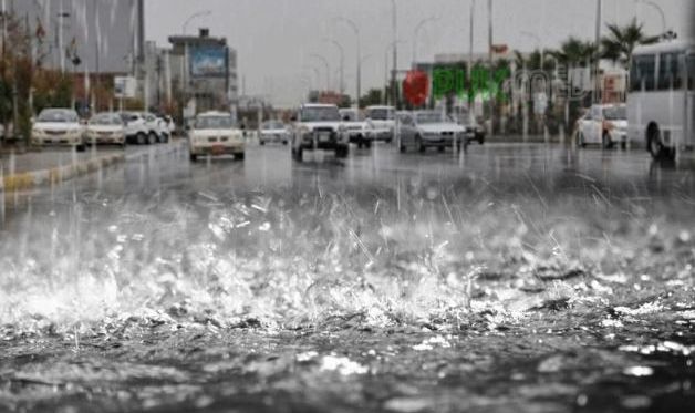 أمطار غزيرة بدمياط.. والميناء يعمل بشكل منتظم