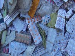 العثور على كميات من الأدوية بجوار مستشفى القناطر العام