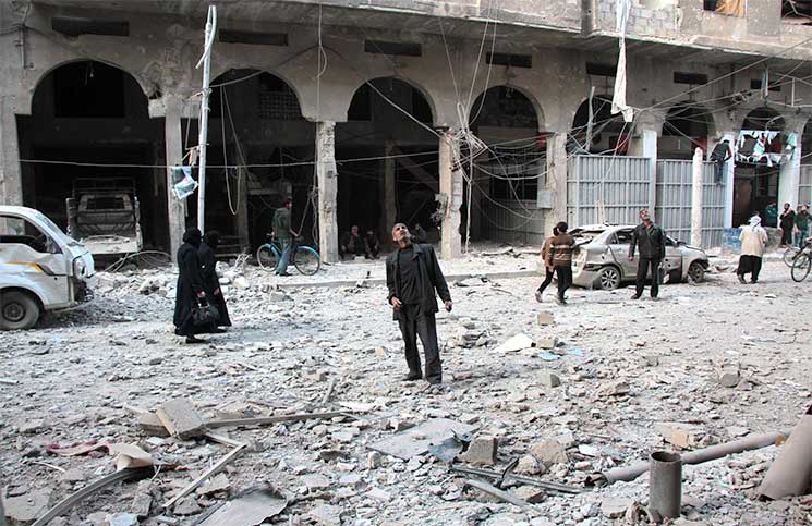 ناشطون سوريون: مقتل مسلحين من «داعش» في قصف جوي لريف دير الزور