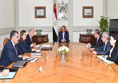 اجتماع السيسى مع رئيس الوزراء والوزراء