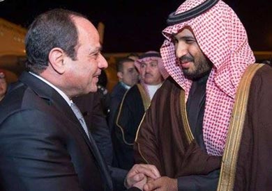 استقبال الامير محمد بن سلمان للسيسى لدى وصوله مدينة حفر الباطن