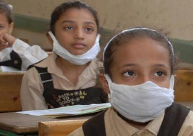 تلاميذ مصابة بالغدة النكافية