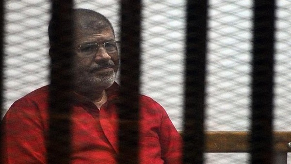 بدء نظر إعادة محاكمة مرسي و26 آخرين في «اقتحام الحدود الشرقية»