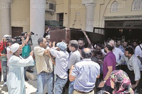 جنازة محمد خان - تصوير: رافي شاكر