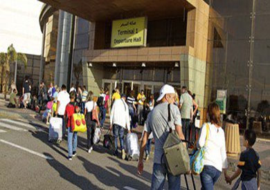 مطار شرم الشيخ يستقبل 2537 سائحا على متن 30 رحلة دولية