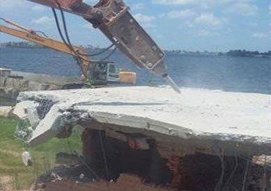 صور لحملة الري لإزالة 12 مبنى سكني بالبحيرة في حضور المحافظ