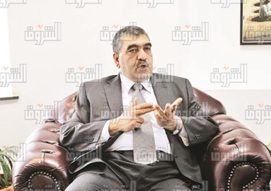 وزير قطاع الاعمال اشرف الشرقاوى تصوير احمد عبد اللطيف