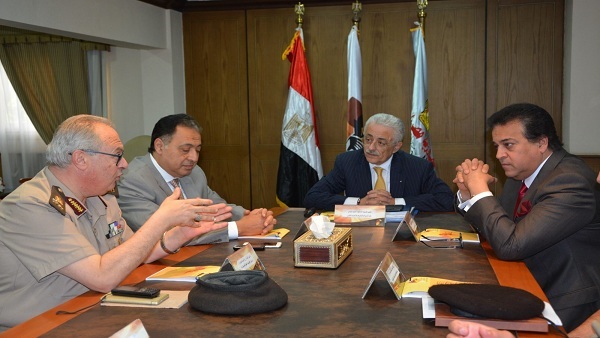 وزير التربية والتعليم يبحث مع وزيري التعليم العالي والصحة تعظيم الاستفادة من بنك المعرفة