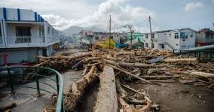 «الأرصاد البريطانية» تحذر المواطنين مع اقتراب الإعصار «أوفيليا»