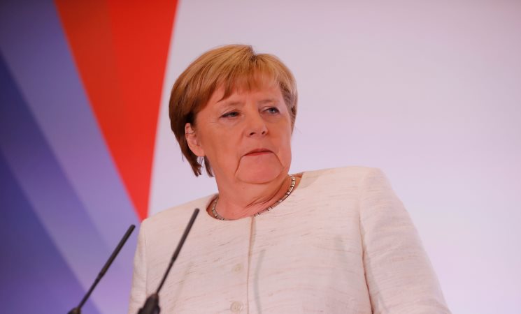 «ميركل» ترفض انتقاد «ترامب» للتعاون الألماني مع روسيا في قطاع الطاقة