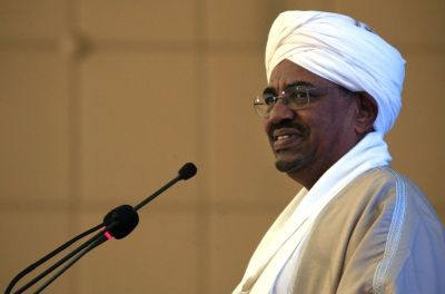 «البشير» يعرض استضافة محادثات بين طرفي النزاع في جنوب السودان