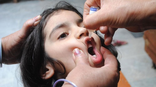«الصحة»: تطعيم 15 مليون طفل ضد شلل الأطفال بنسبة 97% من المستهدف