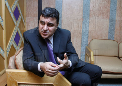 ياسر عبد العزيز
