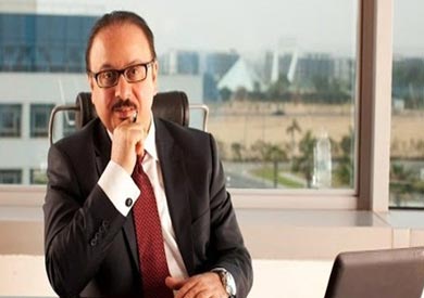 المهندس يوسف القاضي وزير الاتصالات ارشيفية