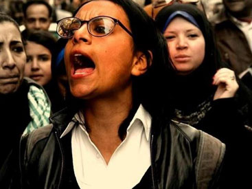 الناشطة السياسية ماهينور المصري