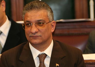 وزير التنمية المحلية أحمد زكى بدر