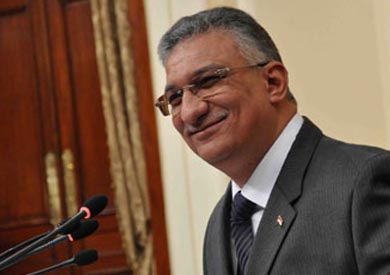 وزير التنمية المحلية أحمد زكي بدر