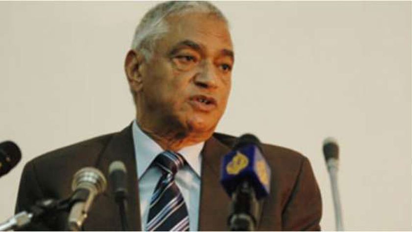 وفاة الفريق أحمد فاضل رئيس هيئة قناة السويس الأسبق عن عمر 86 عامًا