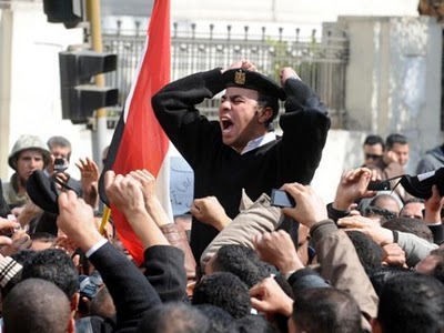 من احتجاجات افراد وامناء الشرطة - أرشيفية