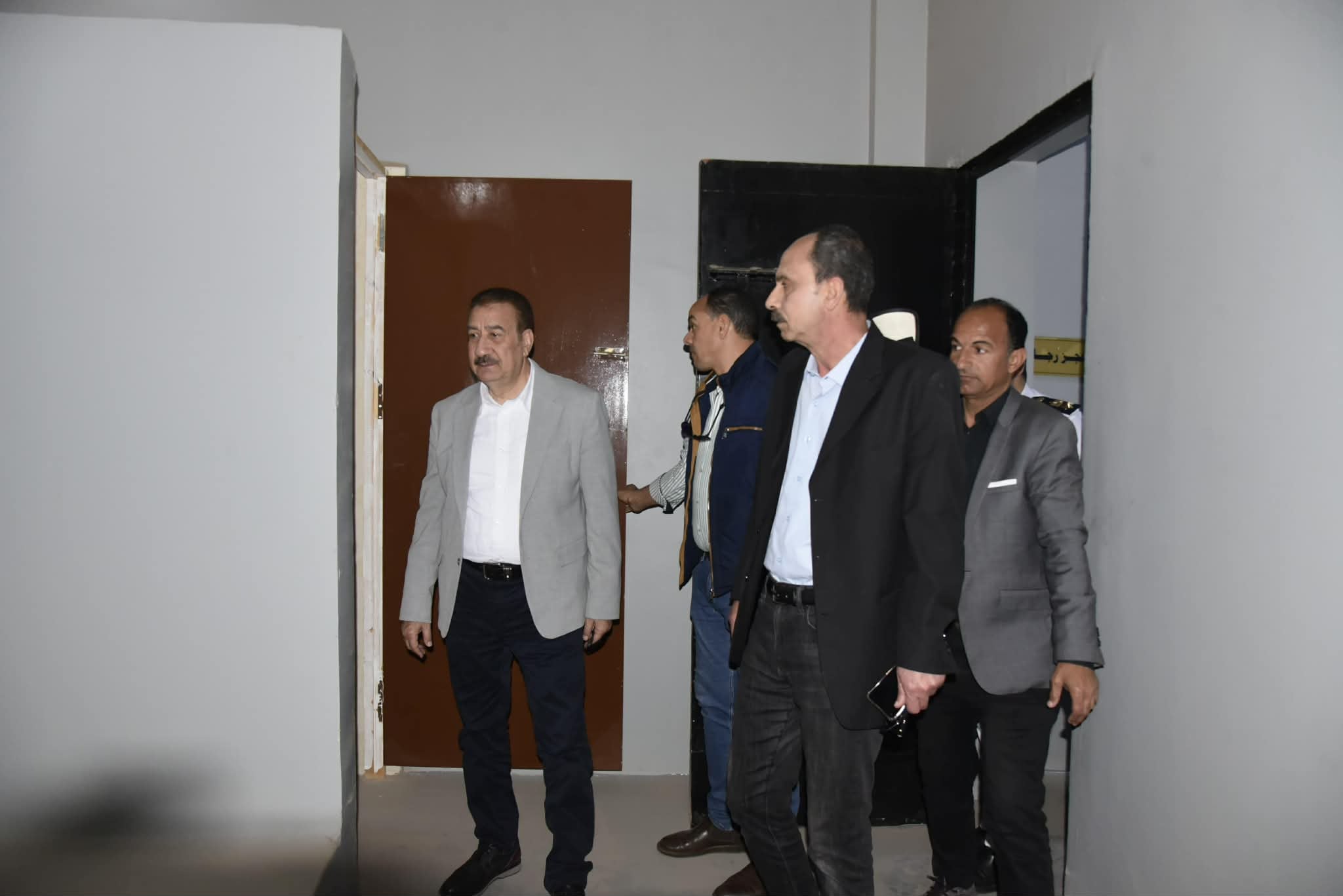 محافظ بورسعيد يتفقد الوحدات السكنية بمدينة سلام مصر 