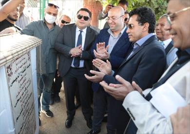 وزير الشباب والرياضة ومحافظ بني سويف يفتتحان عددا من المنشآت الرياضية