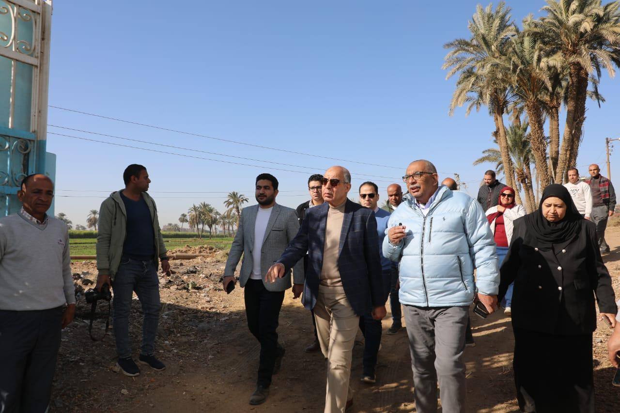 محافظ المنيا: انتهاء 90% من الأعمال الإنشائية لمأخذ ومحطة تنقية مياه جنوب ملوي 