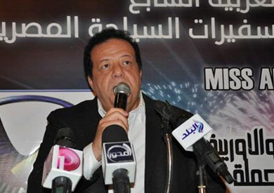 الدكتور عاطف عبداللطيف رئيس جمعية مسافرون للسياحة