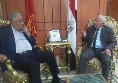 اللواء عادل الغضبان محافظ بورسعيد و سامح عاشور نقيب محامى مصر ورئيس اتحاد المحامين العرب