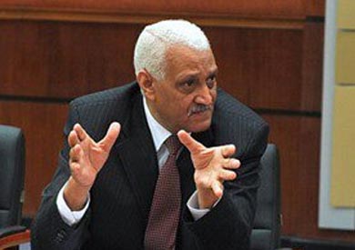 اللواء أحمد الهياتمي، محافظ السويس
