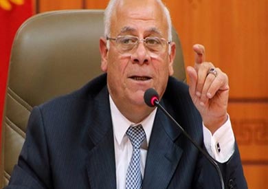 در اللواء عادل الغضبان محافظ بورسعيد