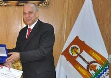 اللواء محمود عشماوي، محافظ الوادي الجديد